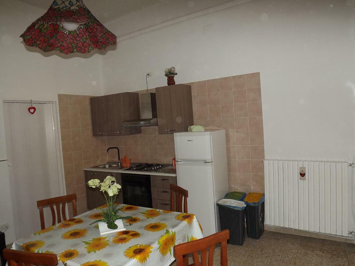מטרה Casa Vacanze La Terra Dei Briganti מראה חיצוני תמונה