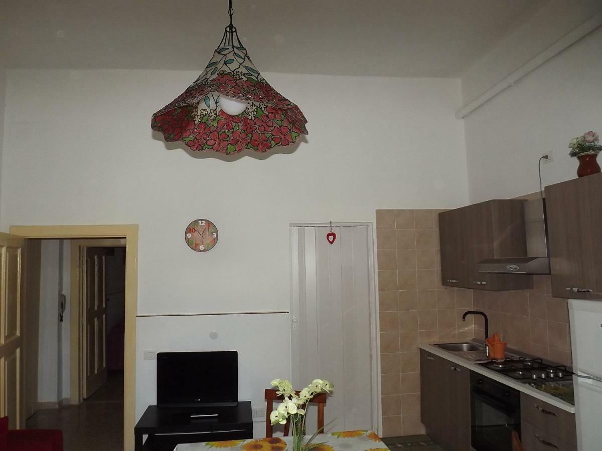 מטרה Casa Vacanze La Terra Dei Briganti מראה חיצוני תמונה